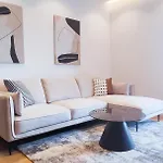 Living With Style - Elegant One-bedroom 아파트