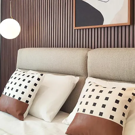 Apartment Living With Style - Elegant One-bedroom *