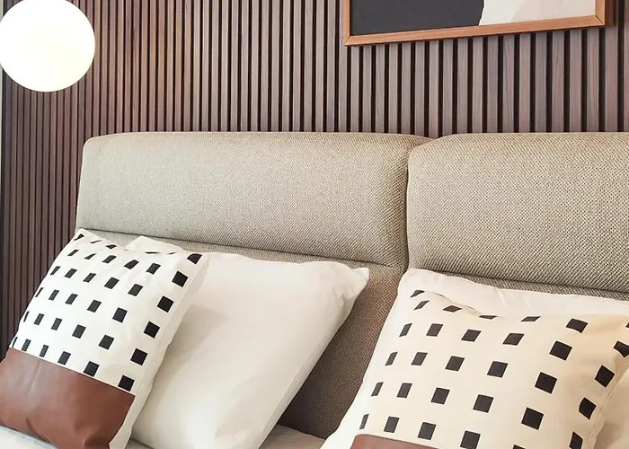 Apartment Living With Style - Elegant One-bedroom *