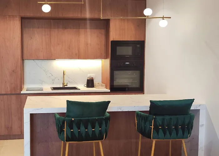 Apartment Living With Style - Elegant One-bedroom